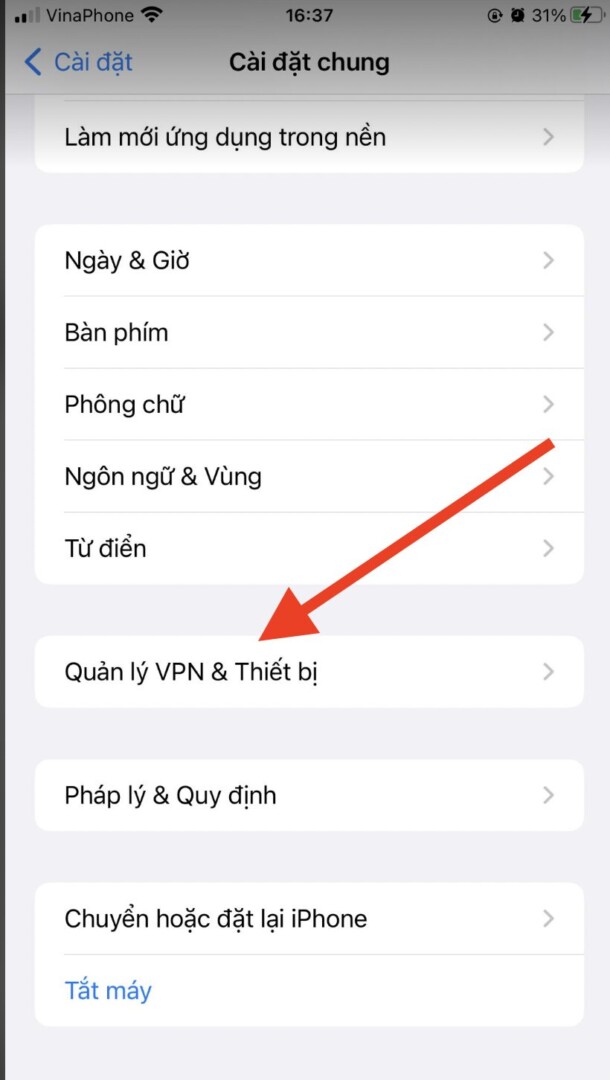 Truy cập vào mục quản lý VPN & Thiết bị trong cài đặt chung